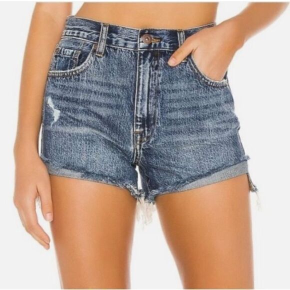 Pistola Kylee Luna Relaxed High Rise Cuffed Distressed Denim Jean Shorts Size 26 - Picture 1 of 7